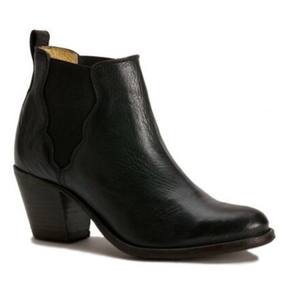 Resoled! Leather Frye Chelsea Ankle Boots